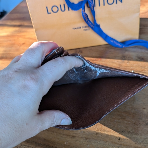 LOUIS VUITTON Porte Tresor Wallet - Picture 9 of 12